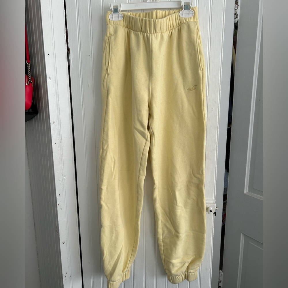 Hollister Light Yellow Joggers